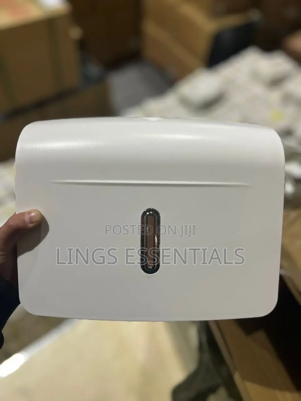 Tissue Dispenser