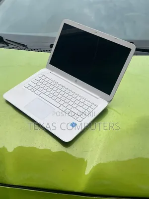 Laptop HP 14-ep0063 4GB Intel Core i7 SSD 128GB
