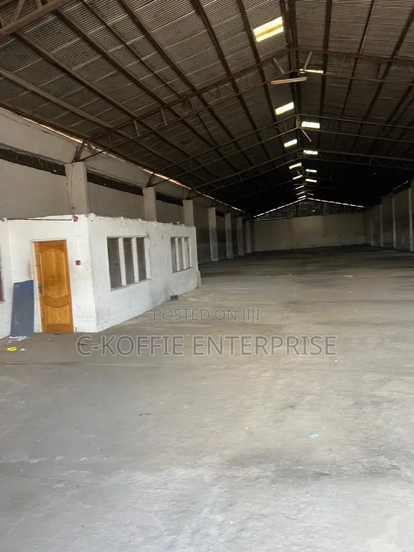 1300 SQM Warehouse at Dzorwulu