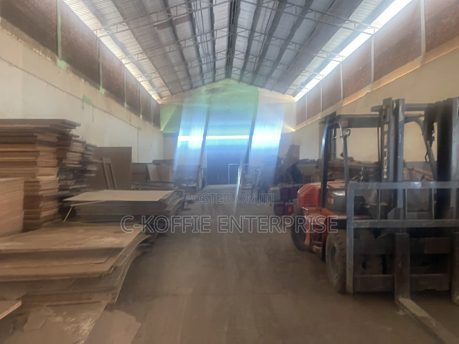 1100 SQM Warehouse at Spintex for Rent