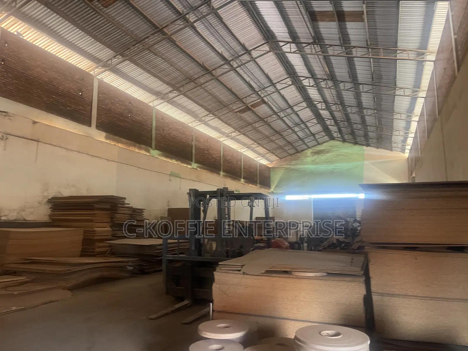 1100 SQM Warehouse at Spintex for Rent