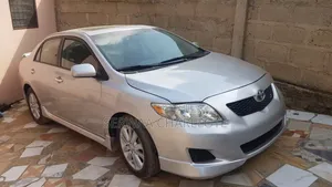 Toyota Corolla 2010 Silver