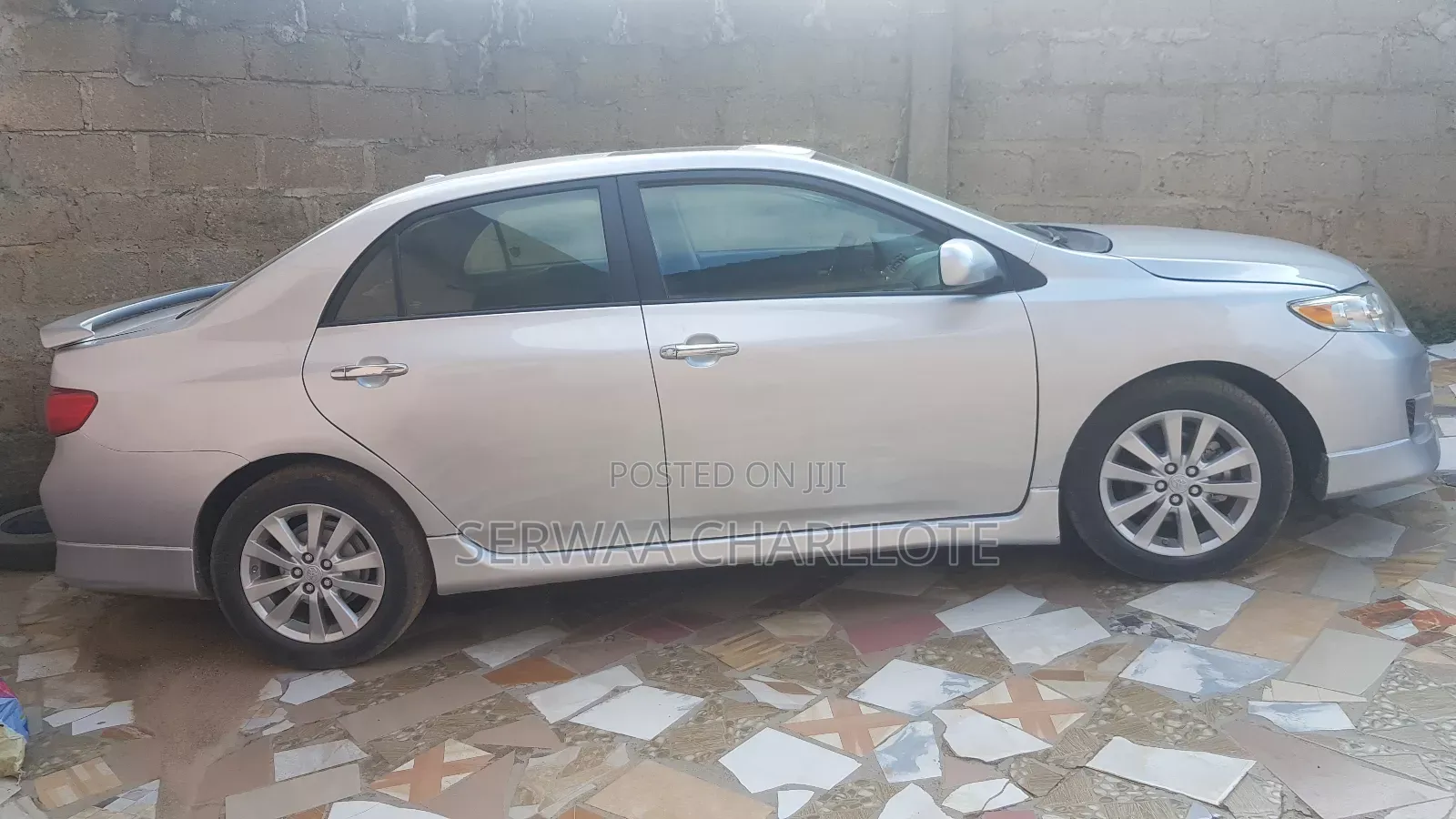 Toyota Corolla 2010 Silver