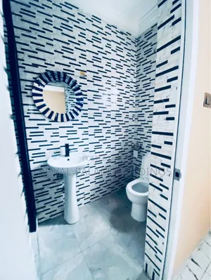 4bdrm Duplex in Airport Hills for rent