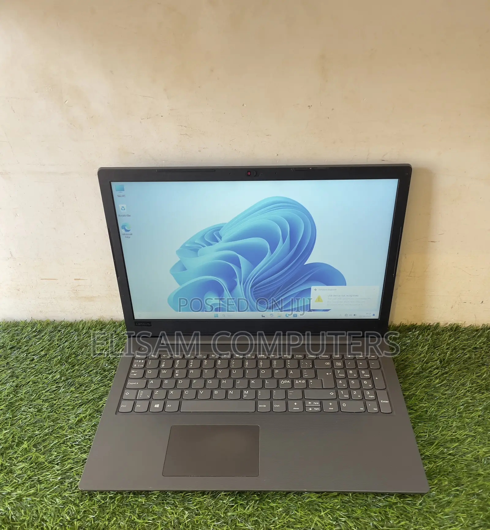 Laptop Lenovo V330 8GB Intel Core i5 SSD 256GB