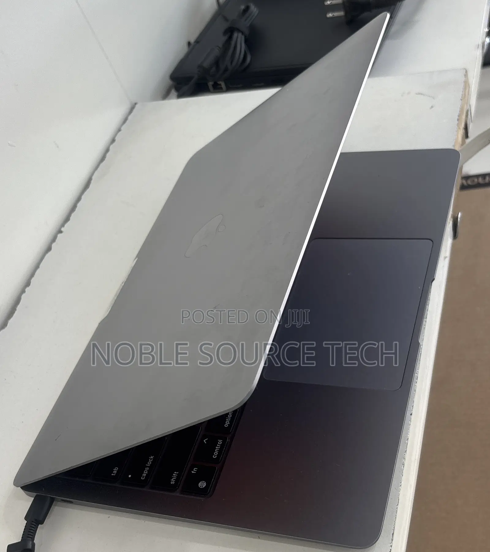 Laptop Apple MacBook Air 2020 M1 8GB Apple M1 SSD 256GB