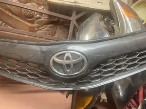 2014 Camry Grill and Headlights Bundle