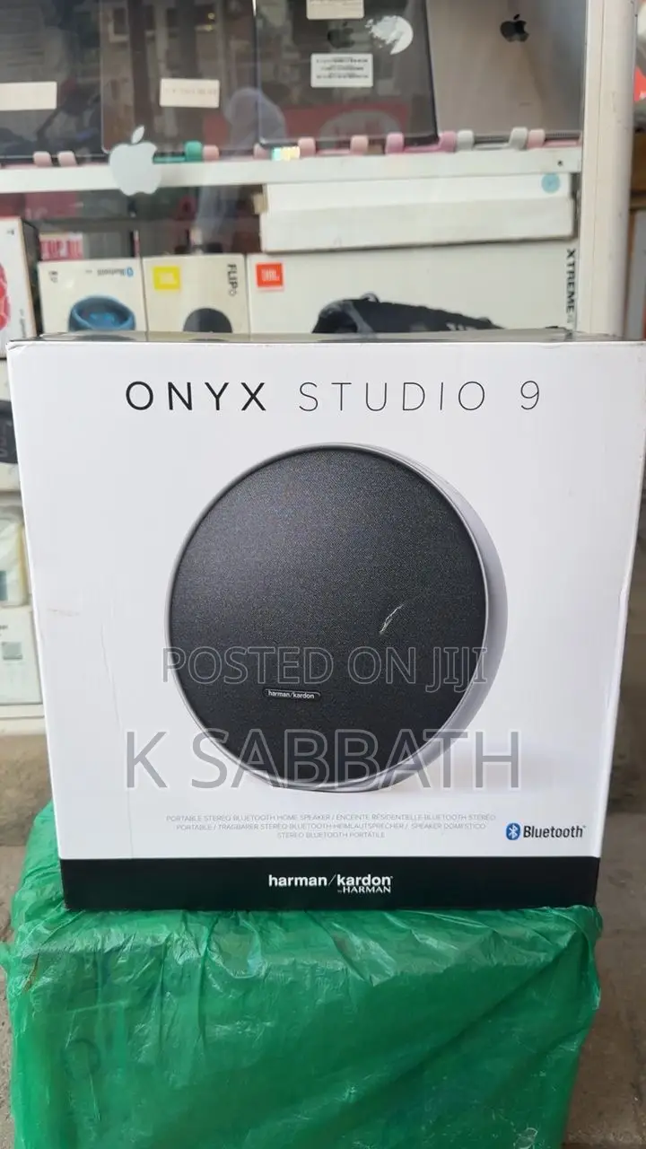Onyx Studio 9