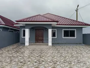3bdrm House in Armayie, Accra Metropolitan for sale