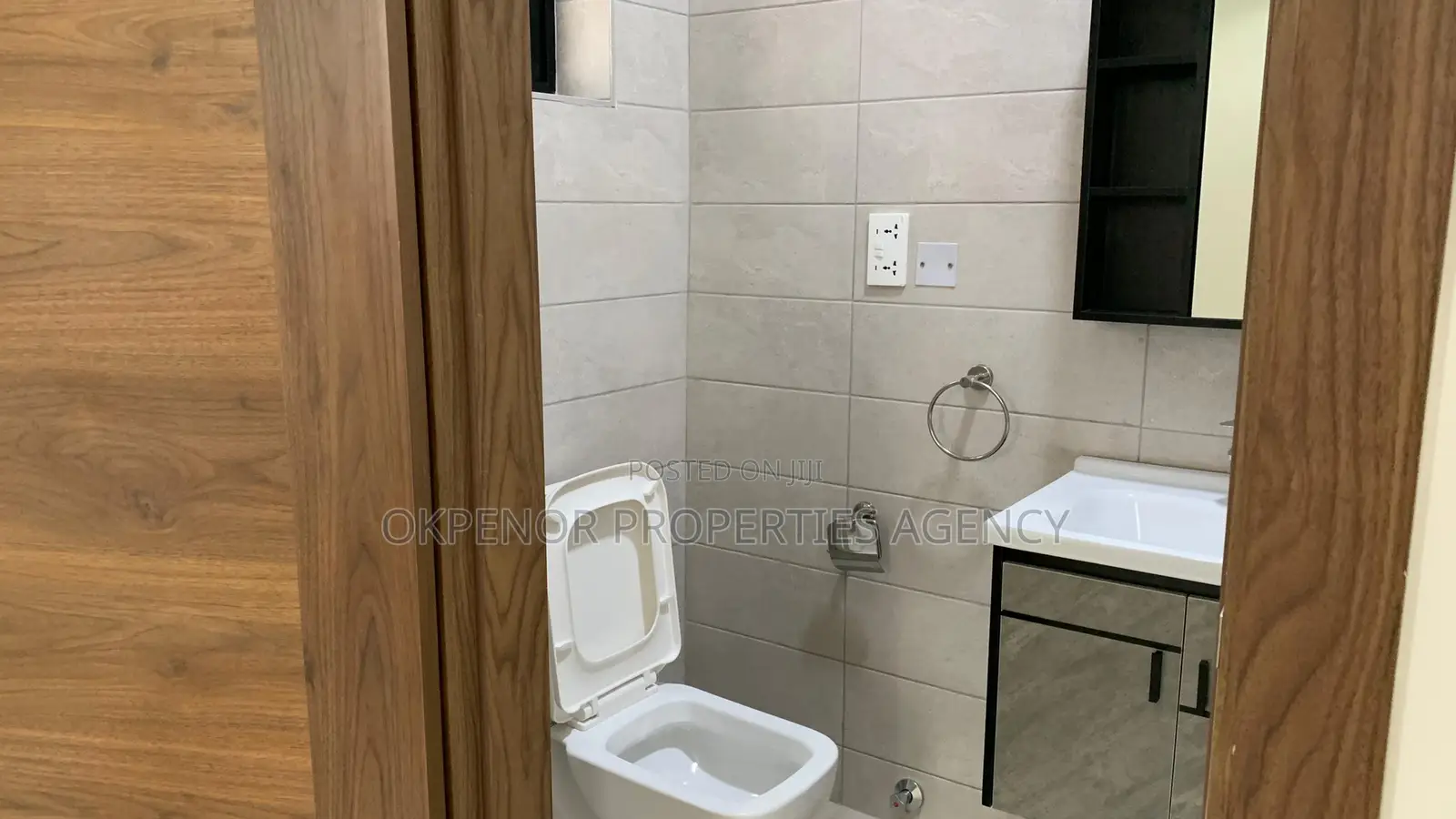 4bdrm House in Dawhenya, Tema Metropolitan for sale