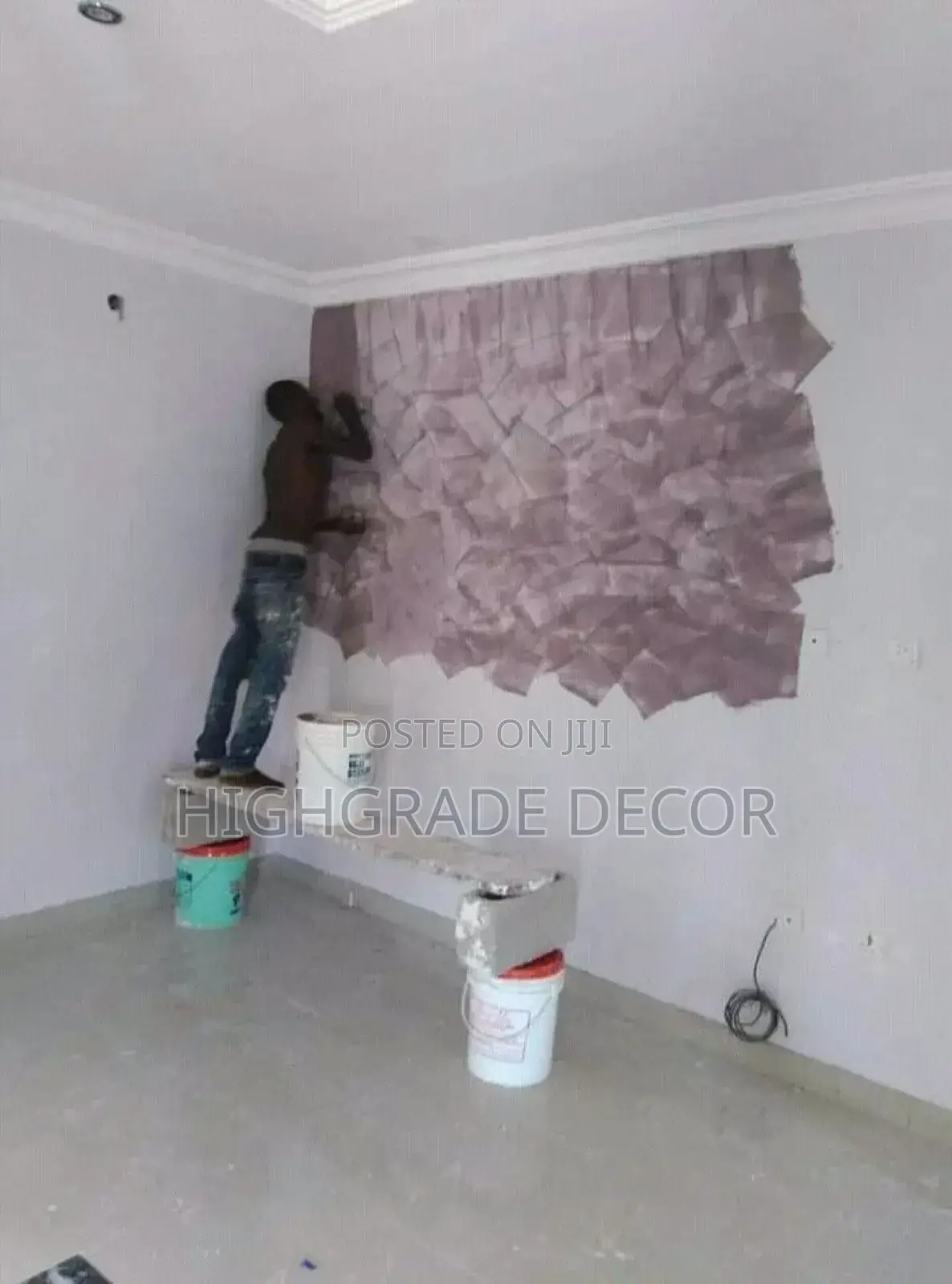 Painting Graffiato Pop Skimming Stucco