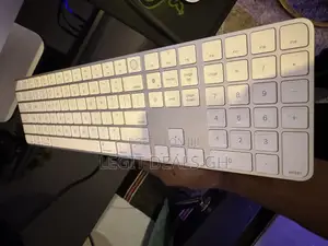 Apple Magic Keyboard 2
