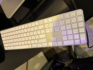 Apple Magic Keyboard 2