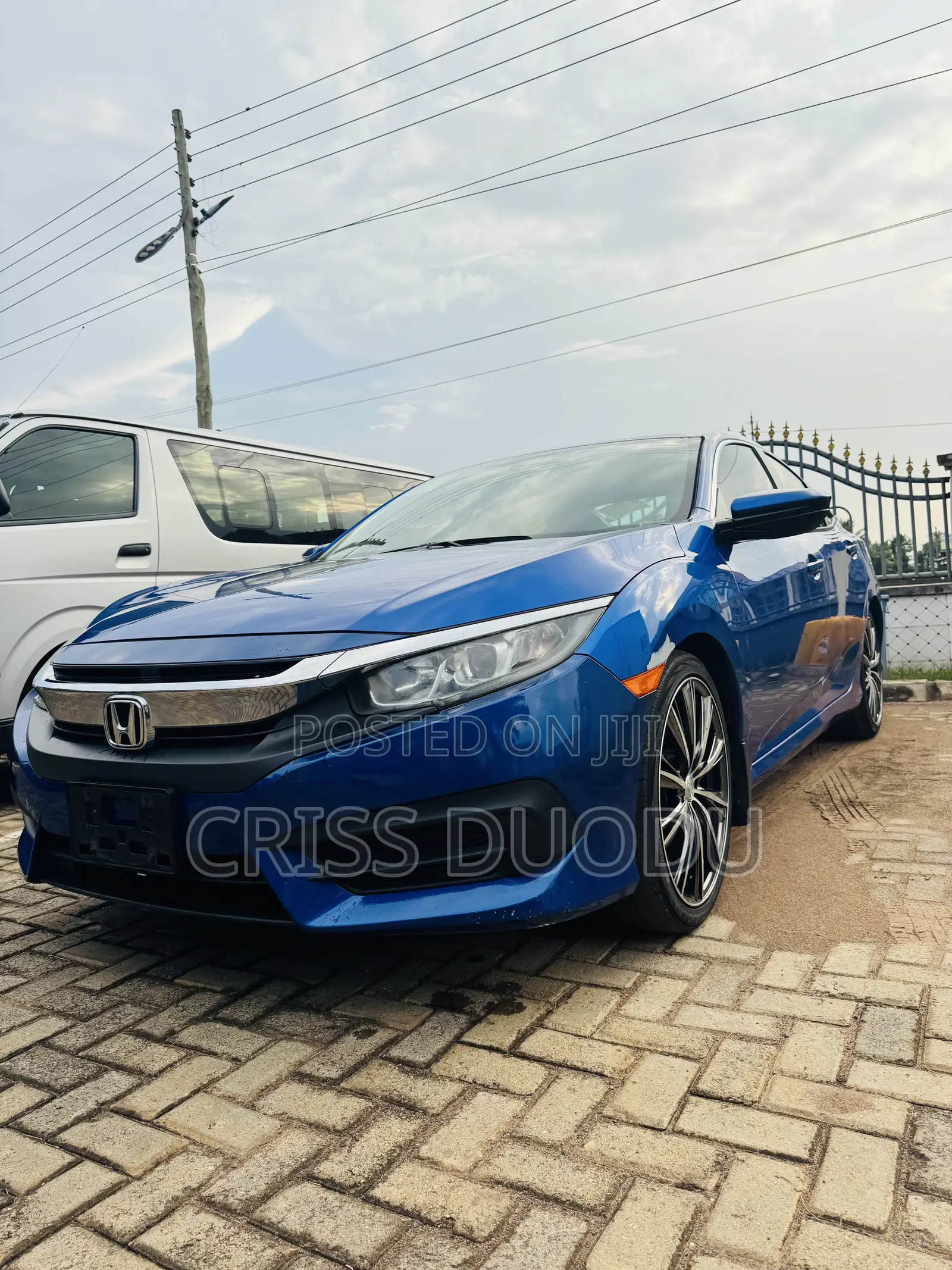 Honda Civic EX 4dr Sedan (2.0L 4cyl) 2017 Blue