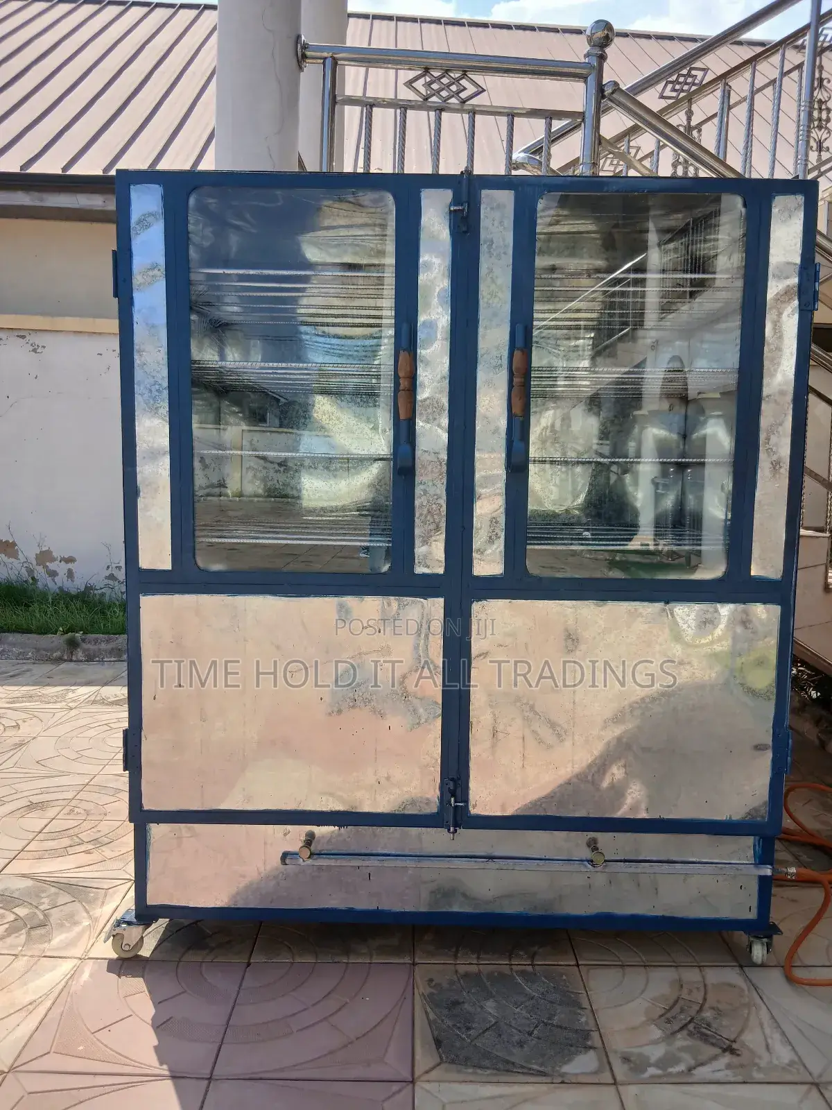 Gas Oven for Baking and Grilling Meat and Fish