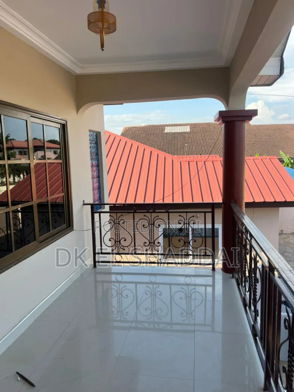 4bdrm House in Ashomang Estate for sale