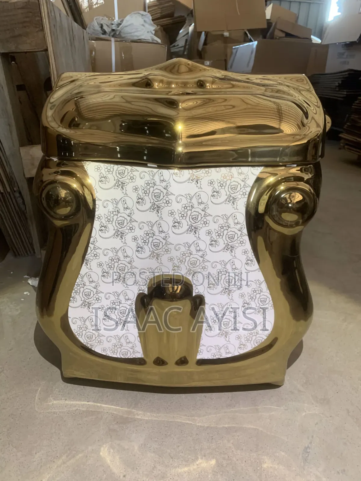 Royal European Gold Toilet