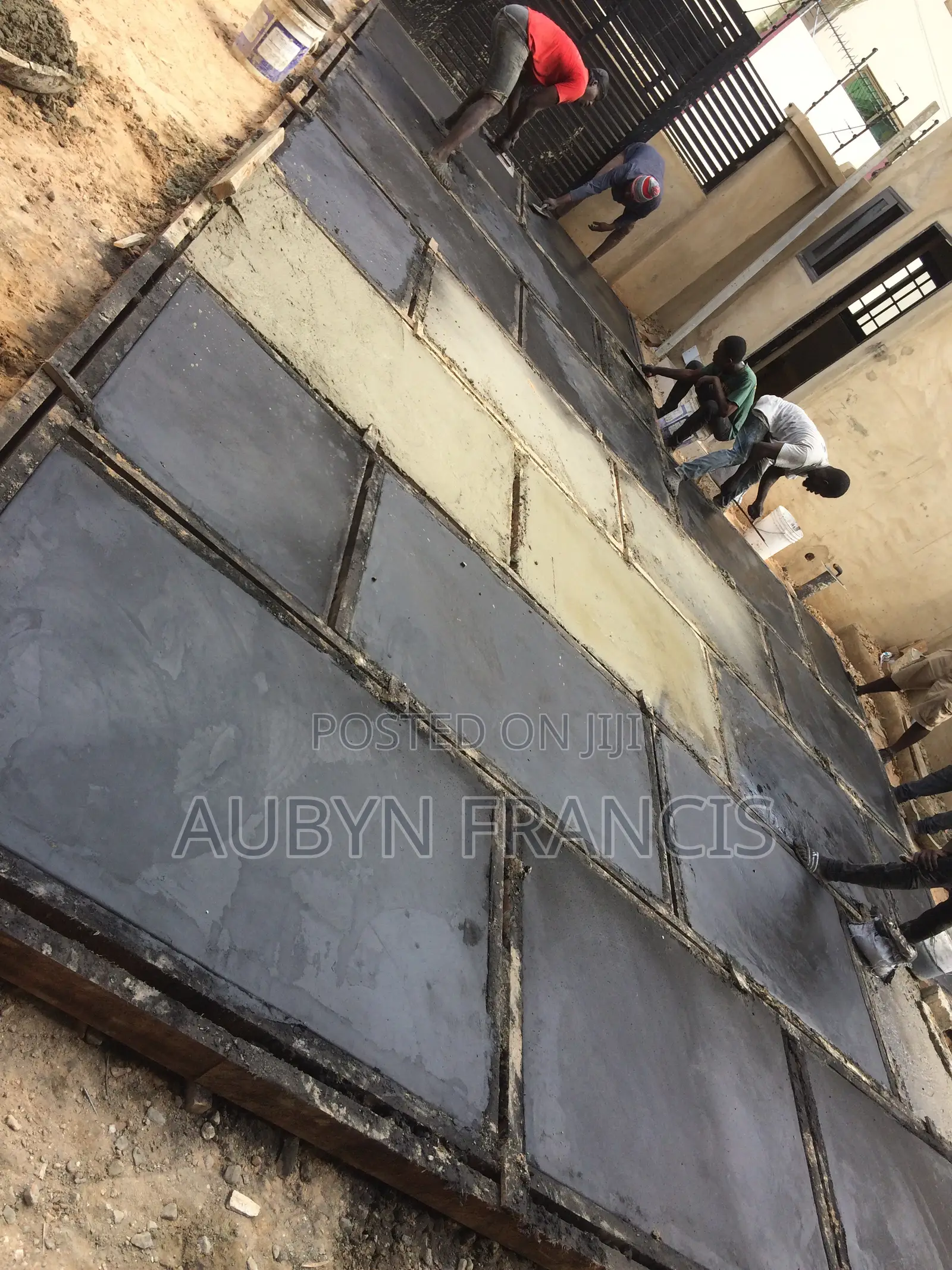 Expert in Concrete Stamping, Concrete Polishing, Masonry Block Lyer