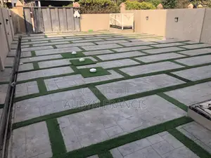 Expert in Concrete Stamping, Concrete Polishing, Masonry Block Lyer