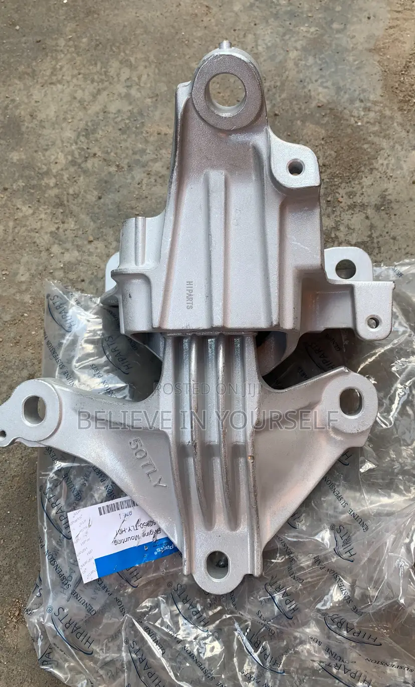 Honda Civic 1.5 or 2.0 2016,2017,2018,2019,2020 Engine Mount/Gearbox