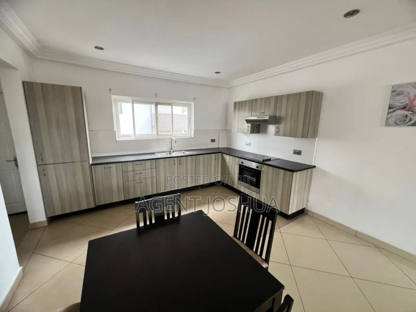 2bdrm Apartment in Shiashi East Legon for sale