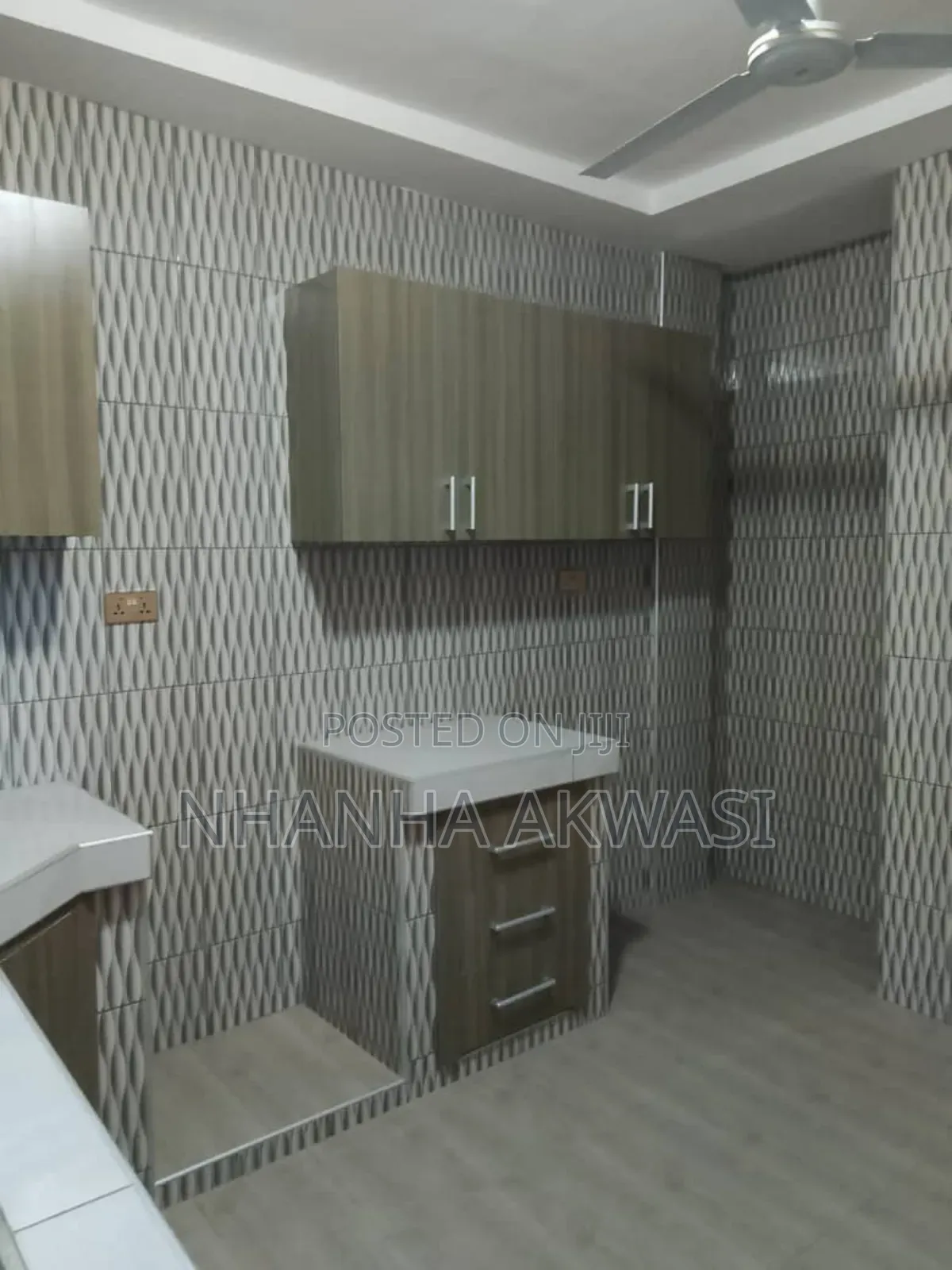 2bdrm Apartment in Lashibi Community 19, Sakumono for rent