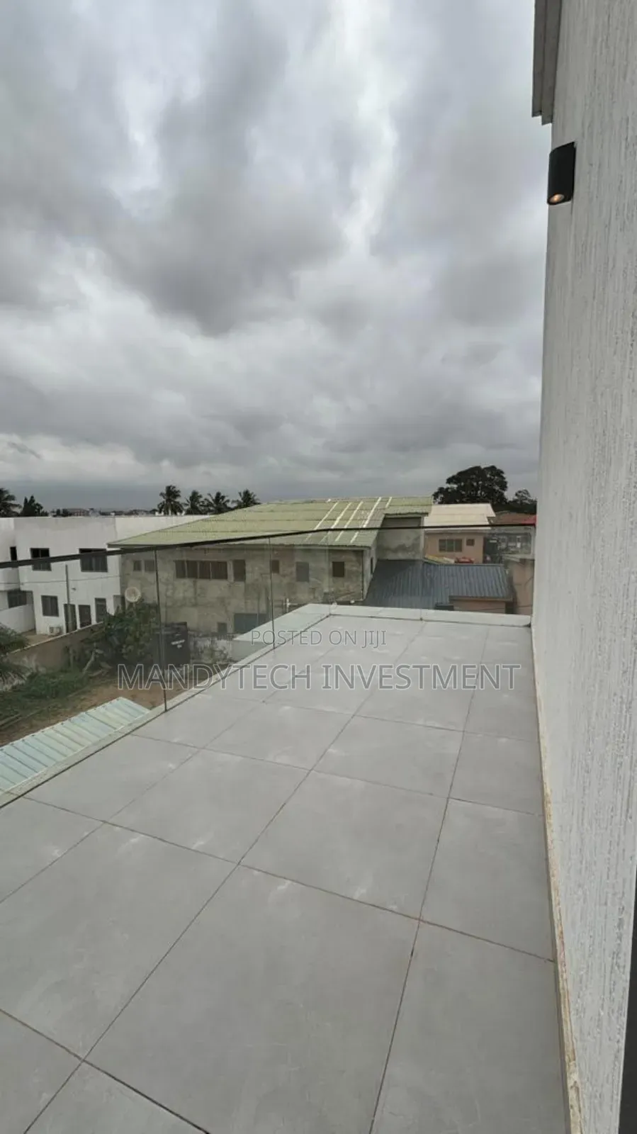 4bdrm Duplex in A&C Mall Area for sale