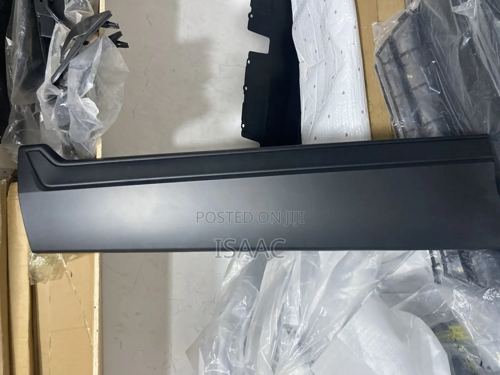 CRV 2017-2020 Door Moulding
