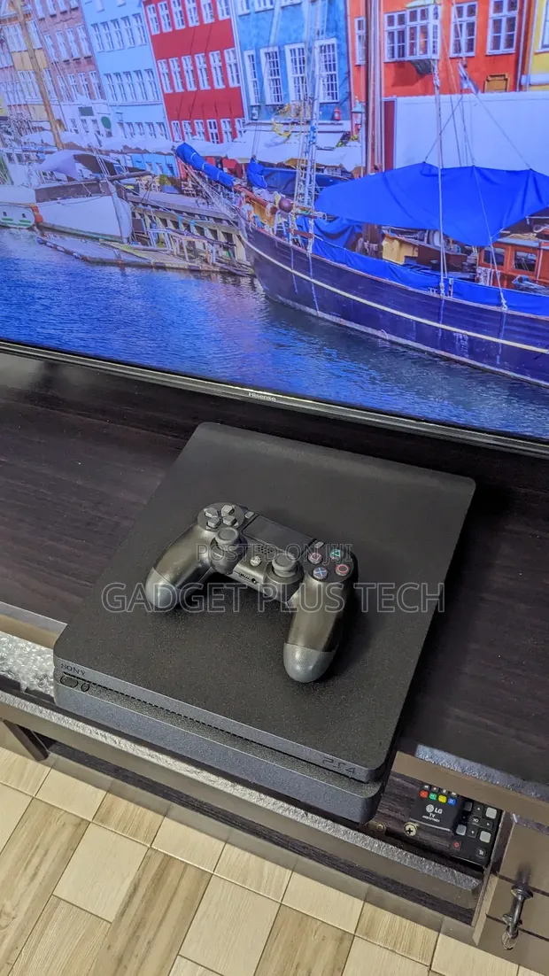Fairly Used Ps4 Slim 1tb Controller Games in Ofankor Video