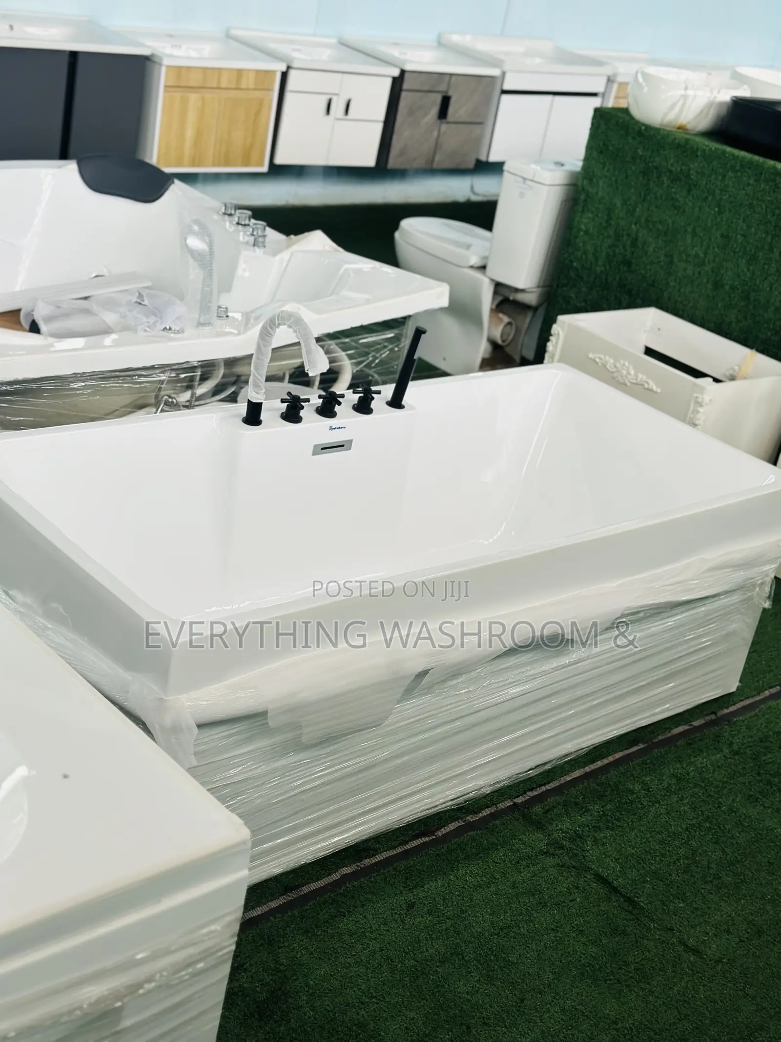 Luxury Indoor Jacuzzi Hot Tub 170cm Spa Bath