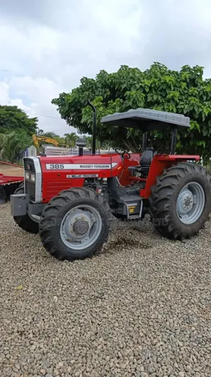 Tractor Mf385