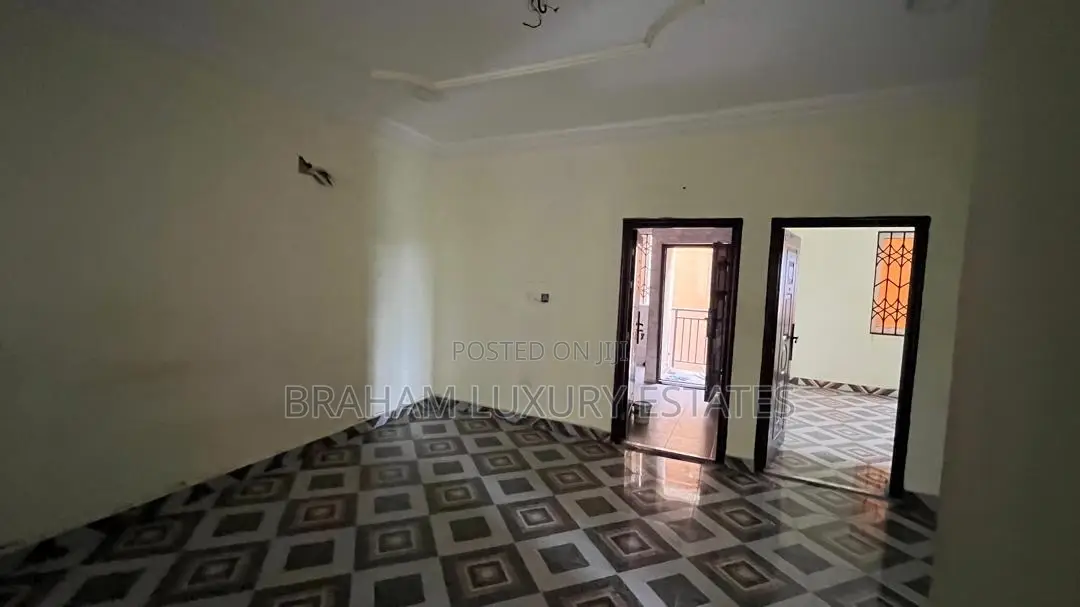 2bdrm Apartment in Braham Luxury Estate, Sakumono for rent