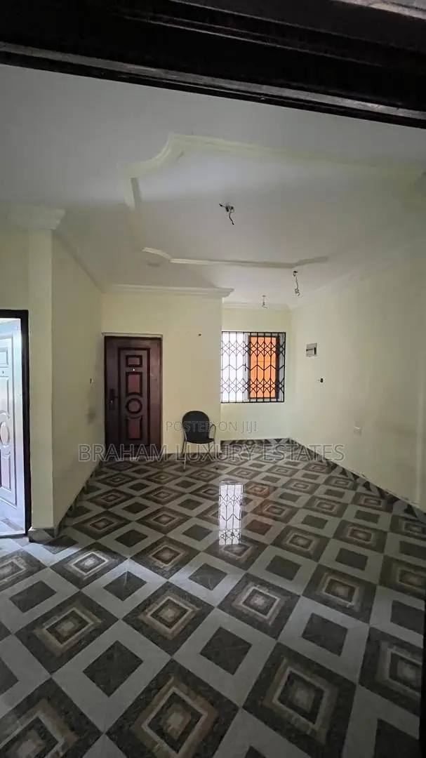 2bdrm Apartment in Braham Luxury Estate, Sakumono for rent
