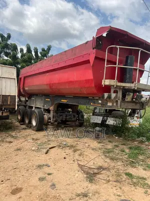Semi Trialer