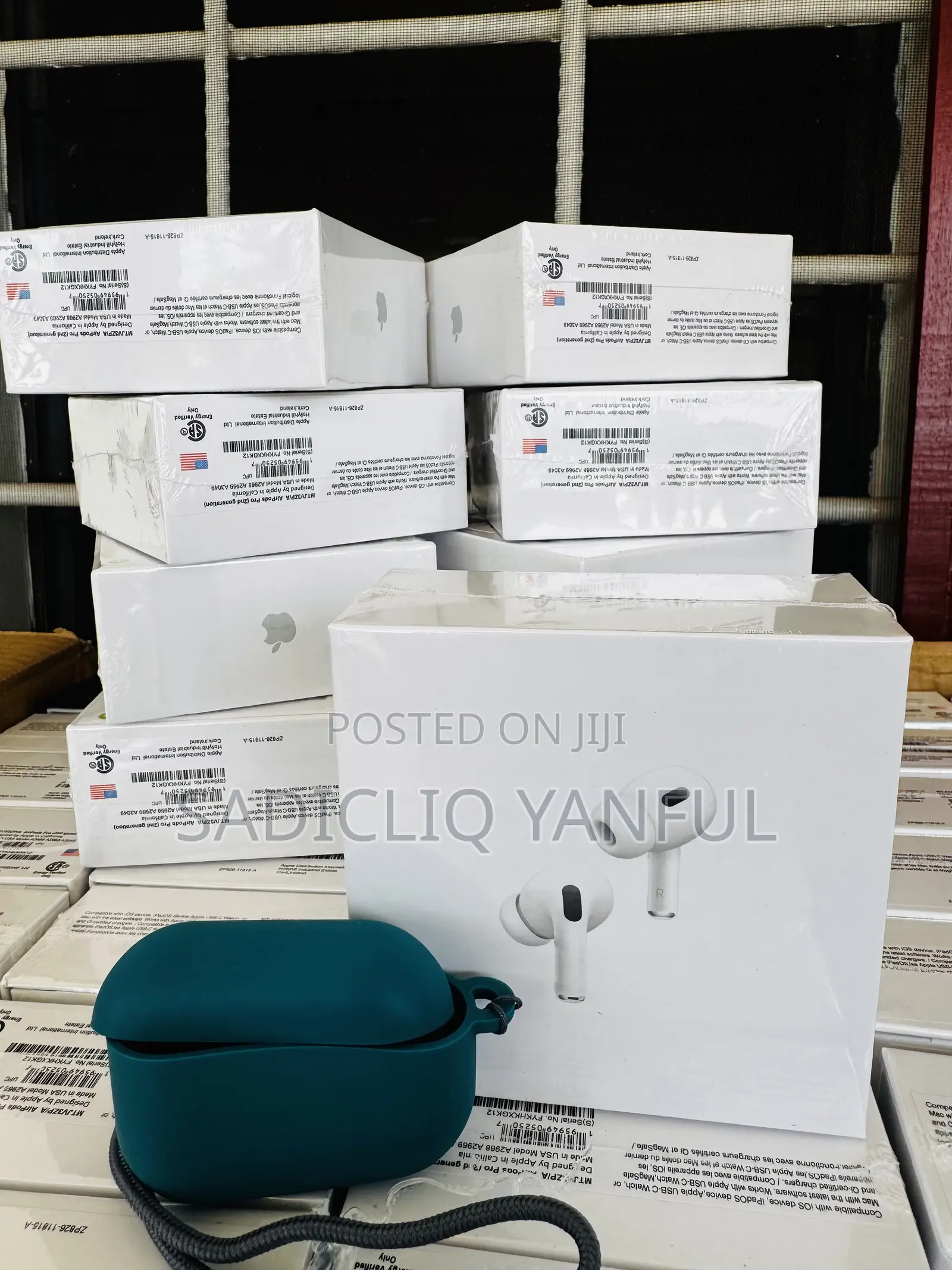 Airpods Pro 2nd Generation C + Free Silicon Case