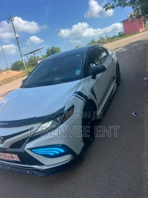 Toyota Camry XSE FWD 2020 White