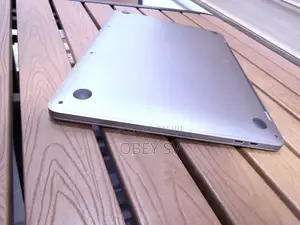 Laptop Apple MacBook Pro 2020 16GB Intel Core I5 SSD 256GB