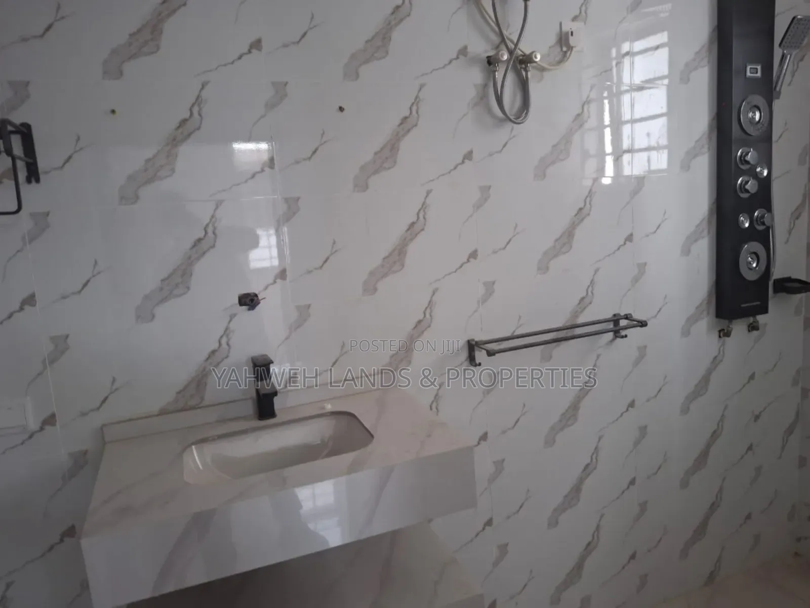 3bdrm House in East Legon for sale