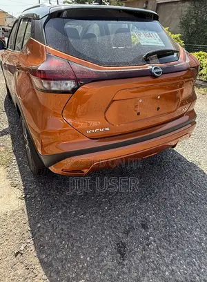 Nissan Kicks 2024 Orange
