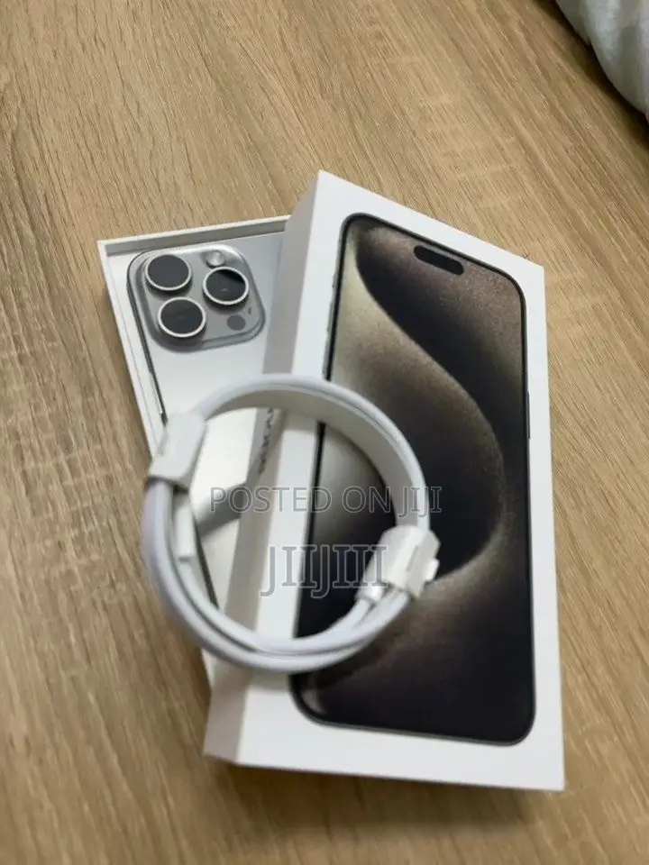 Apple iPhone 15 Pro Max 256 GB Silver
