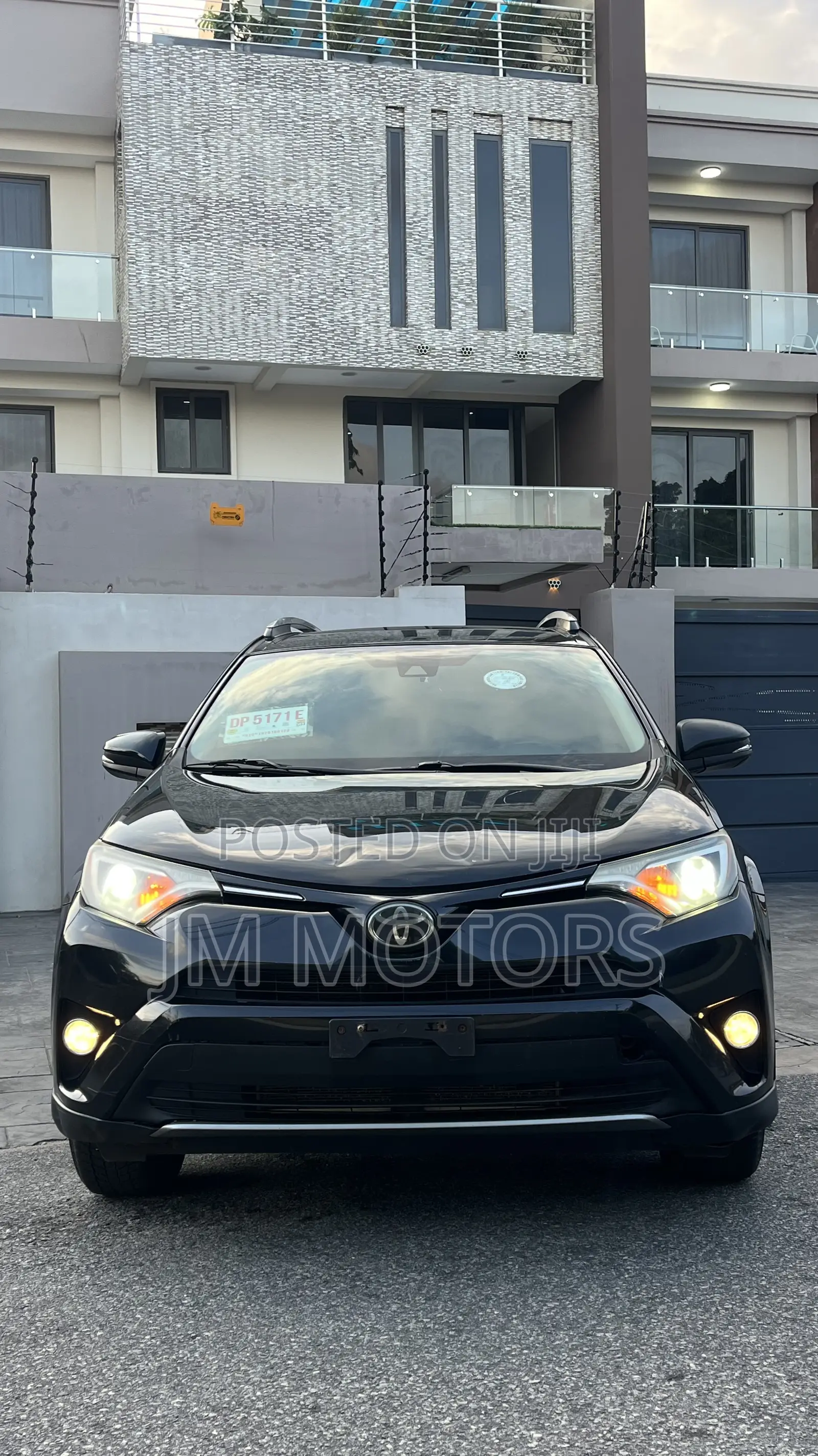 Toyota RAV4 XLE AWD (2.5L 4cyl 6A) 2017 Black