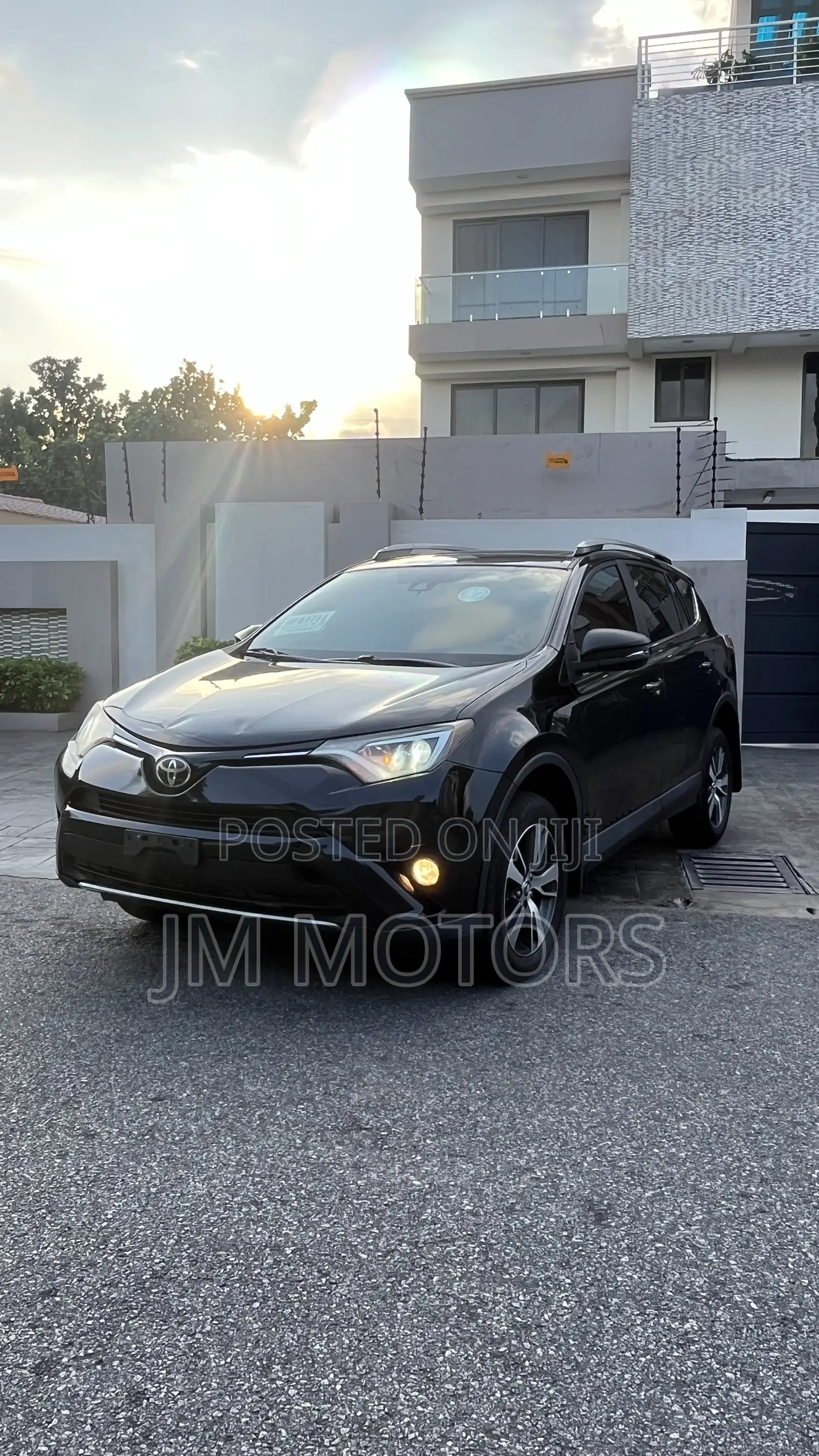 Toyota RAV4 XLE AWD (2.5L 4cyl 6A) 2017 Black