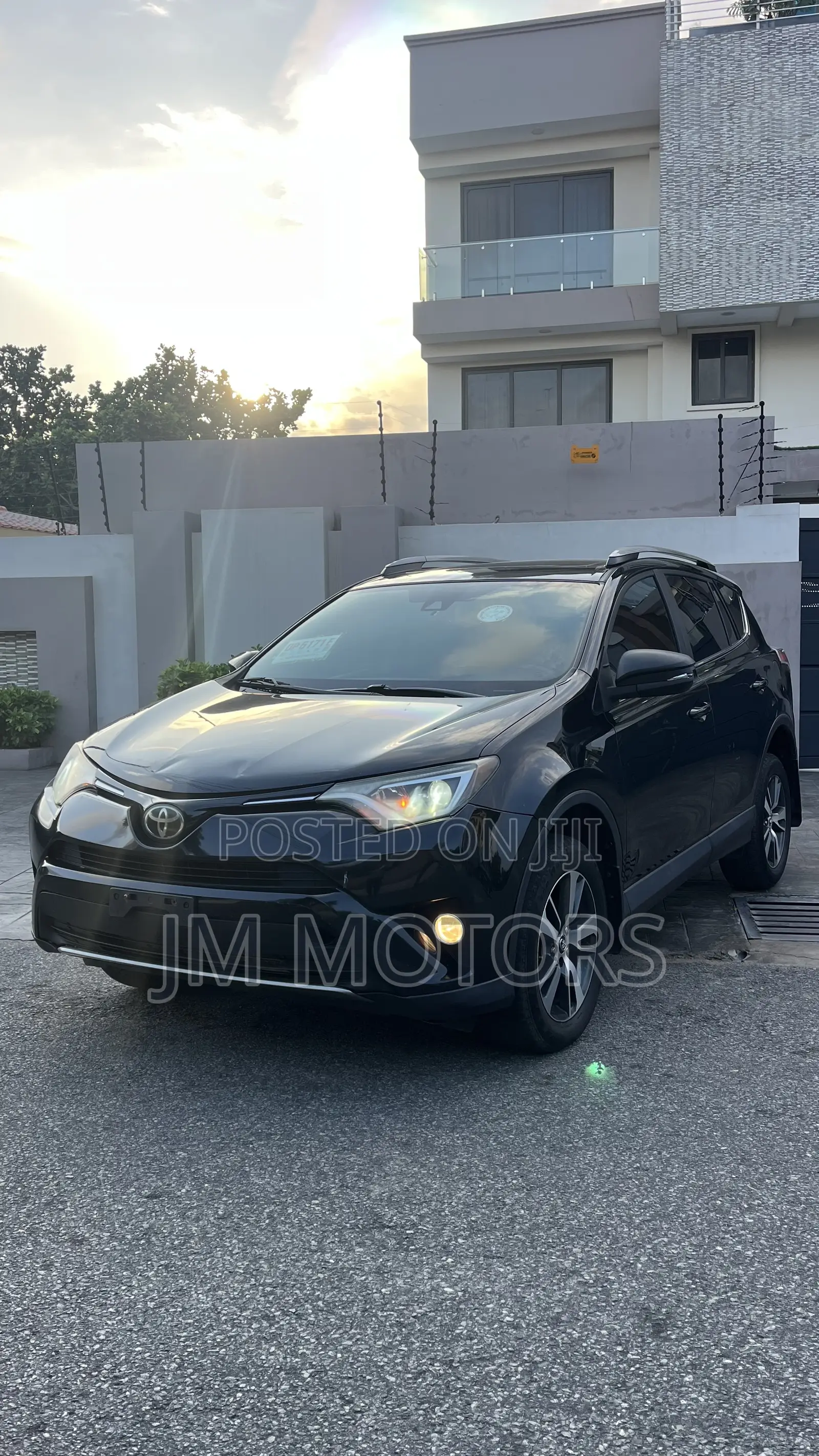 Toyota RAV4 XLE AWD (2.5L 4cyl 6A) 2017 Black