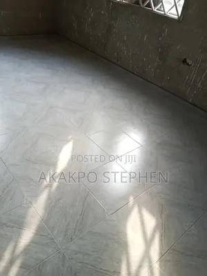 Master Hands in Tiling