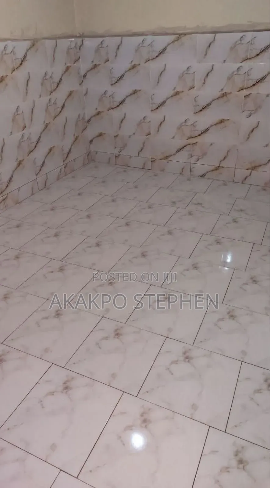 Master Hands in Tiling