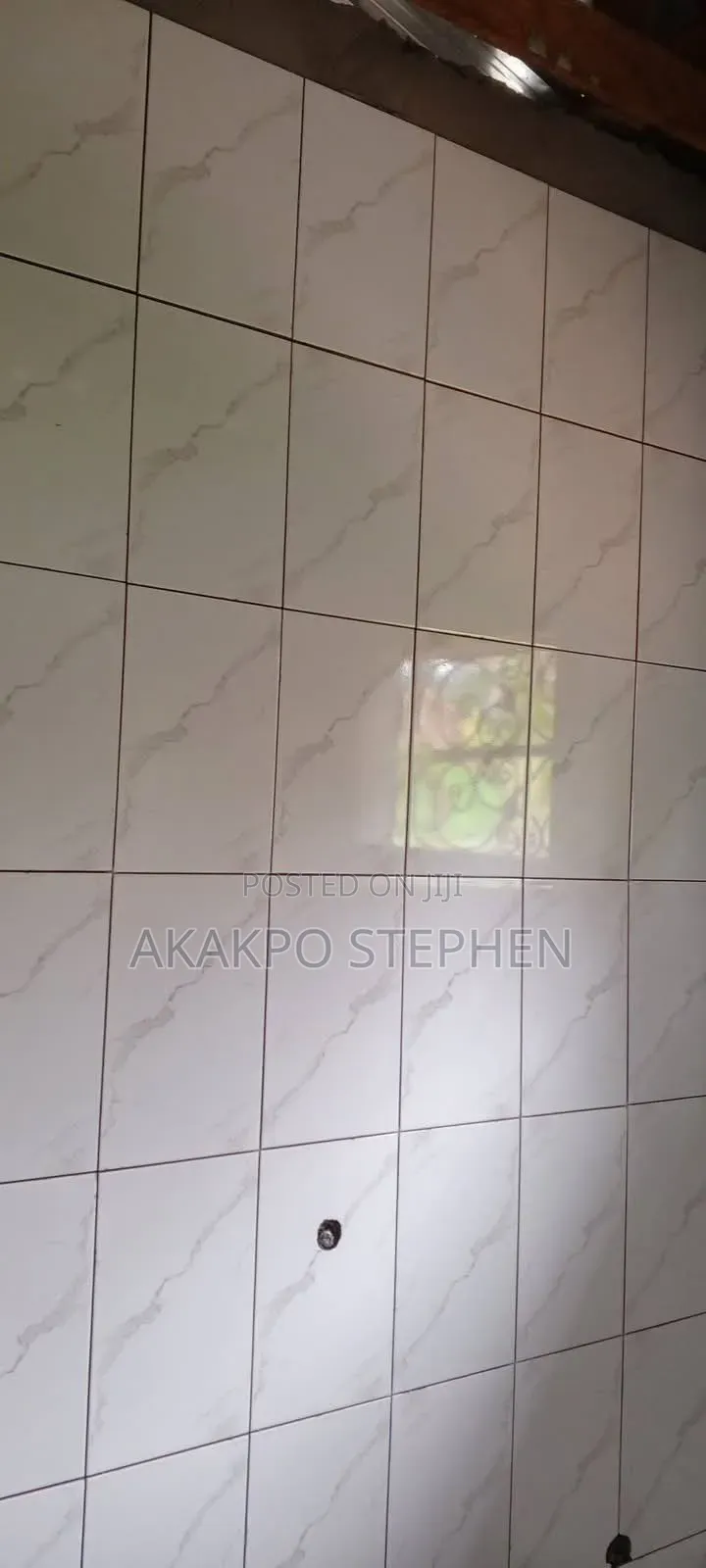 Master Hands in Tiling