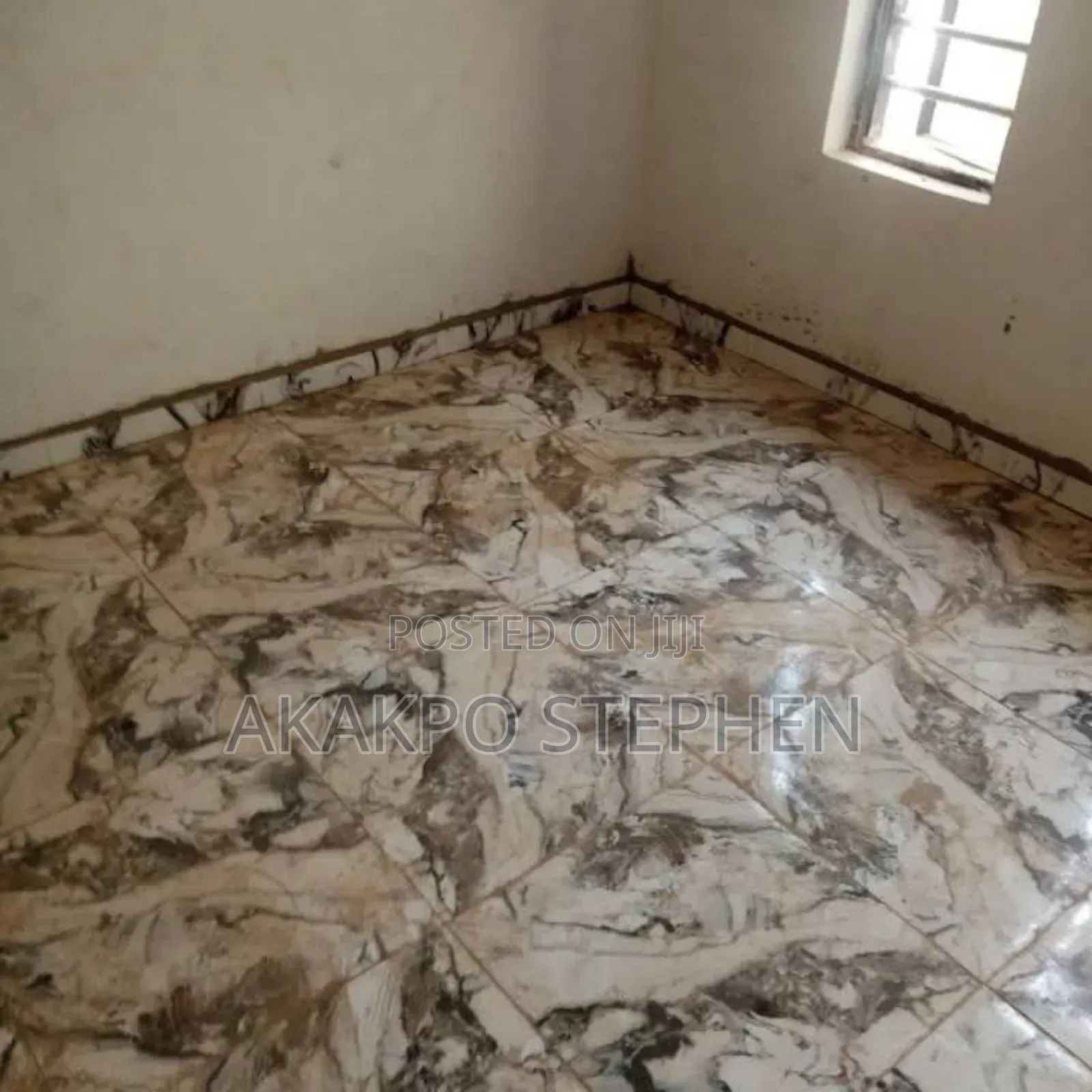 Master Hands in Tiling