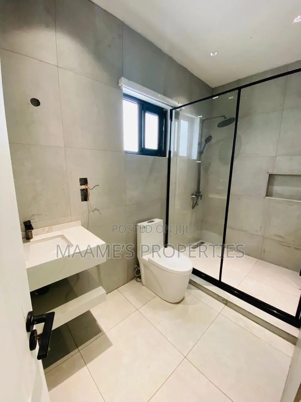 4bdrm Duplex in Adenta for sale