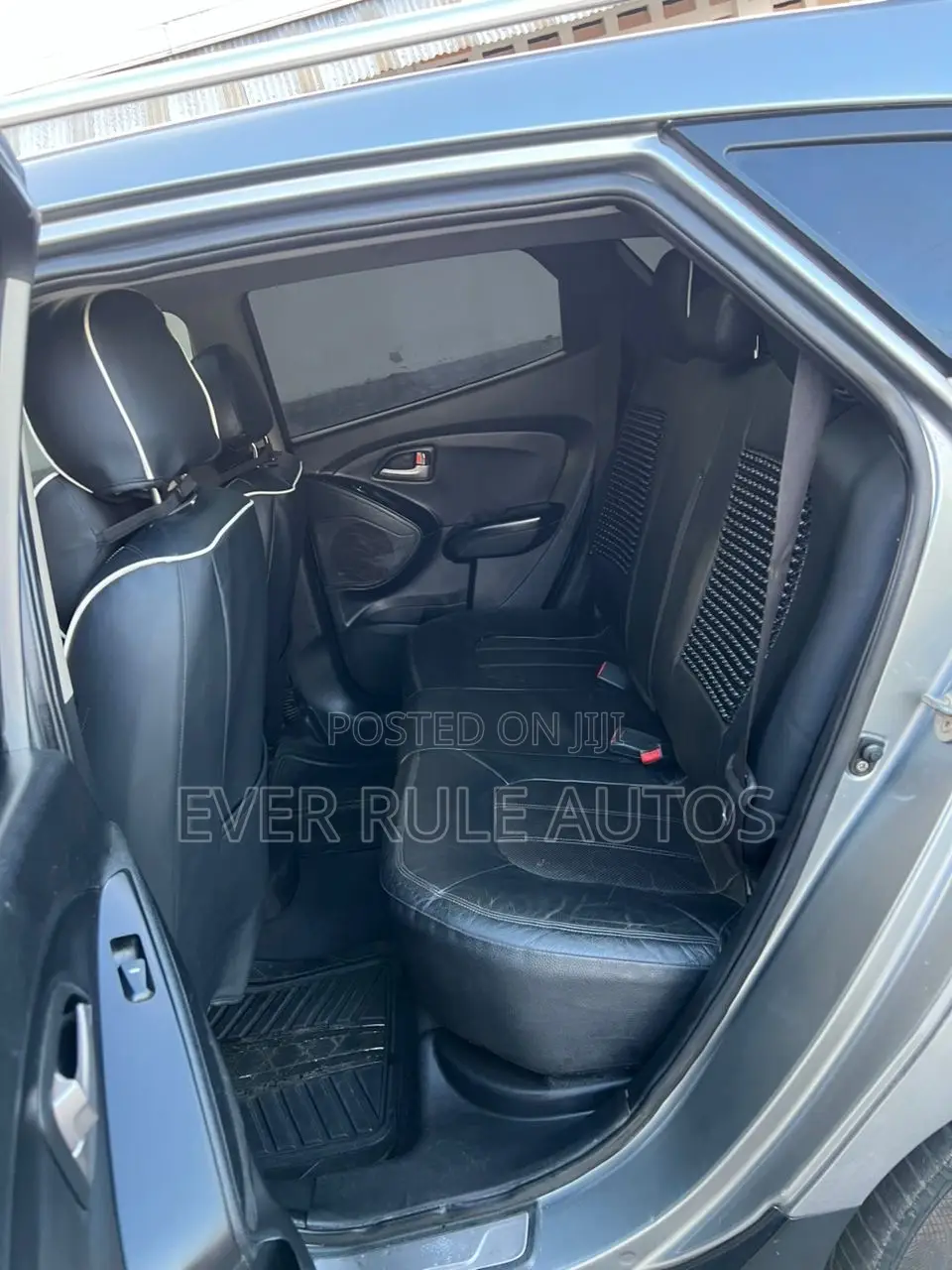 Hyundai Tucson Limited AWD 2013 Silver