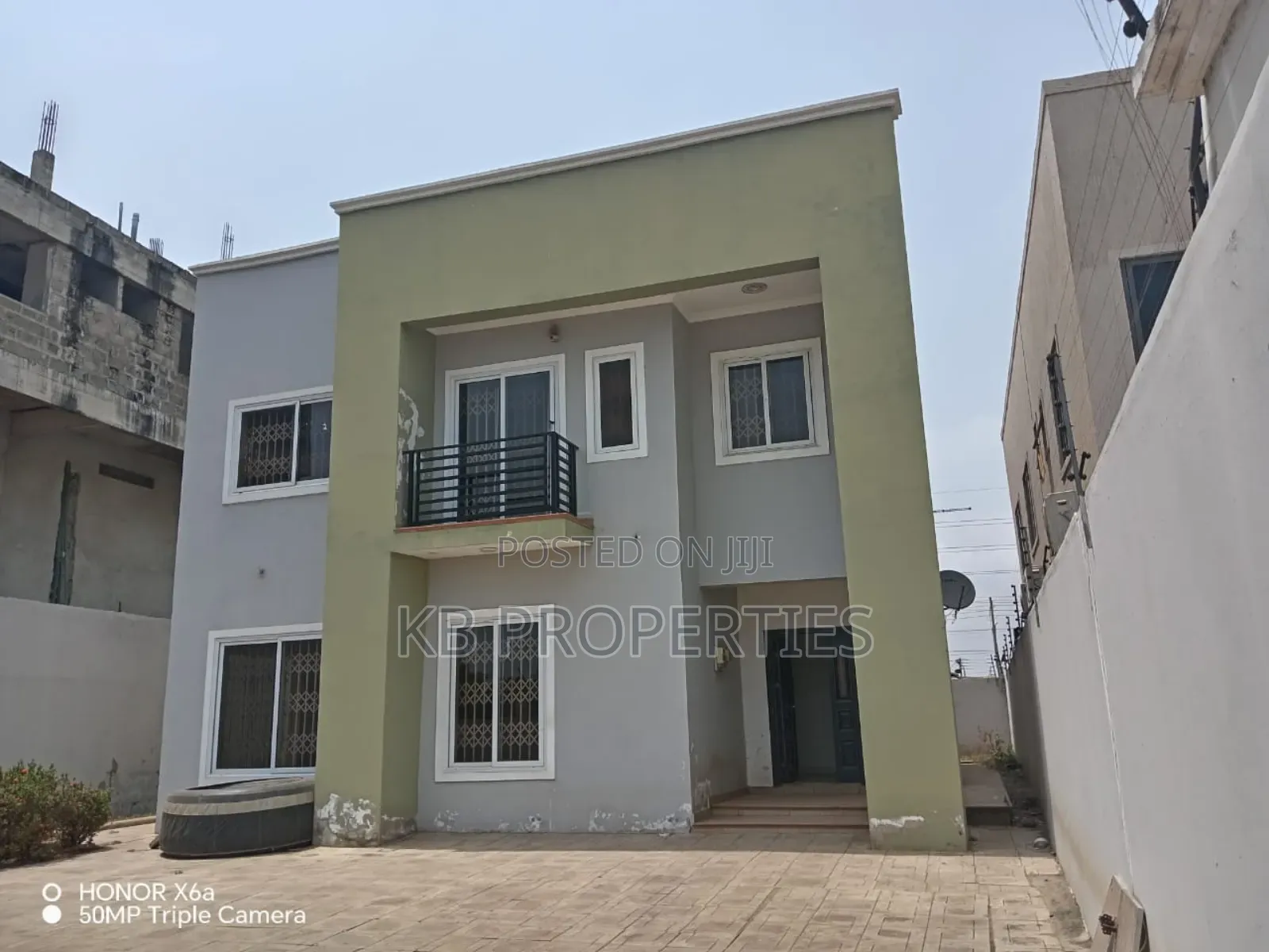 4bdrm Duplex in Kb Properties, Spintex for sale